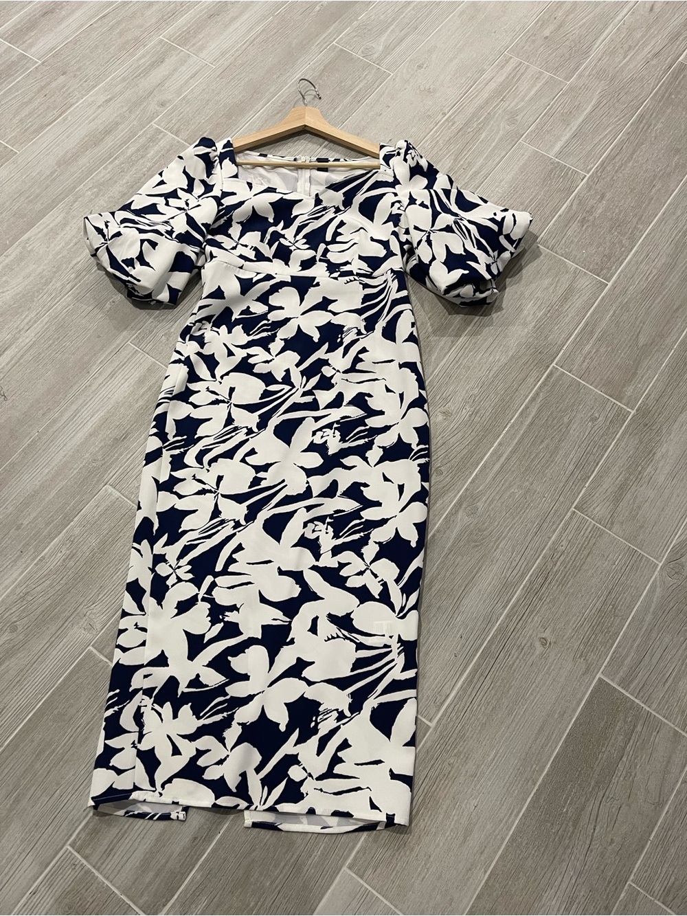 Women’s Navy & White Floral Midi Dress - Picture 4 of 4
